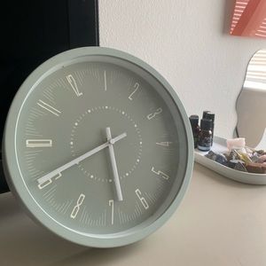 Sea Foam Clock